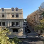 Kirayə (aylıq) 3 otaqlı Köhnə Tikili, Sahil metrosu, Səbail rayonu 1