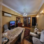 Продажа 3 комнатная Вторичка, м. Эльмляр Академиясы метро, пос. Ясамал, Ясамал район 1