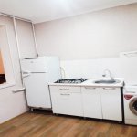 Kirayə (aylıq) 2 otaqlı Köhnə Tikili, Azadlıq metrosu, 7-ci mikrorayon, Binəqədi rayonu 8