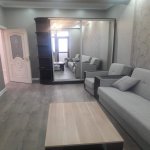 Kirayə (aylıq) 3 otaqlı Yeni Tikili Xırdalan 12
