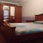 Kirayə (günlük) 3 otaqlı Köhnə Tikili, Sahil metrosu, Səbail rayonu 3