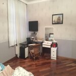 Kirayə (aylıq) 8 otaqlı Həyət evi/villa, Memar Əcəmi metrosu, 9-cu mikrorayon, Binəqədi rayonu 6