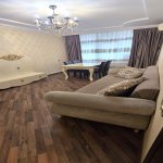 Аренда 4 комнатная Вторичка, м. Ази Асланова метро, Хетаи район 3