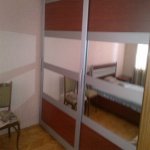 Kirayə (aylıq) 3 otaqlı Köhnə Tikili, Sahil metrosu, Səbail rayonu 5