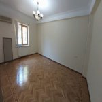 Kirayə (aylıq) 15 otaqlı Ofis, Yasamal rayonu 13