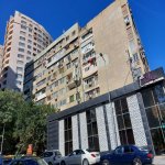 Kirayə (aylıq) 3 otaqlı Köhnə Tikili, Elmlər akademiyası metrosu, Yasamal qəs., Yasamal rayonu 1