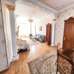 Kirayə (günlük) 8 otaqlı Həyət evi/villa, Elmlər akademiyası metrosu, Badamdar qəs., Səbail rayonu 43