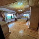 Satılır 4 otaqlı Bağ evi Quba 3