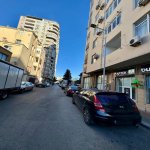 Satılır Obyekt, İnşaatçılar metrosu, Yasamal rayonu 18