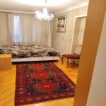 Kirayə (aylıq) 3 otaqlı Köhnə Tikili, Elmlər akademiyası metrosu, Yasamal qəs., Yasamal rayonu 2