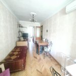 Kirayə (aylıq) 3 otaqlı Köhnə Tikili, Elmlər akademiyası metrosu, Yasamal qəs., Yasamal rayonu 1