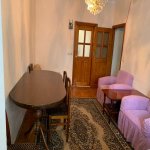 Kirayə (aylıq) 3 otaqlı Köhnə Tikili, Memar Əcəmi metrosu, 5-ci mikrorayon, Nəsimi rayonu 1