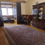 Продажа 3 комнатная Вторичка, м. Эльмляр Академиясы метро, пос. Ясамал, Ясамал район 1
