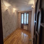 Kirayə (aylıq) 3 otaqlı Köhnə Tikili, Qara Qarayev metrosu, 8-ci kilometr, Nizami rayonu 2