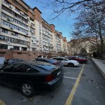 Kirayə (aylıq) 3 otaqlı Köhnə Tikili, Azadlıq metrosu, 8-ci mikrorayon, Binəqədi rayonu 1