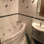 Kirayə (aylıq) 4 otaqlı Yeni Tikili, Sahil metrosu, Səbail rayonu 46