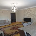 Kirayə (aylıq) 3 otaqlı Köhnə Tikili, Elmlər akademiyası metrosu, Yasamal qəs., Lider telekanalı, Yasamal rayonu 2