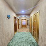 Продажа 3 комнатная Вторичка, 12-й микрорайон район 27