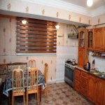 Kirayə (aylıq) 4 otaqlı Köhnə Tikili, Sahil metrosu, Bayıl qəs., Səbail rayonu 12