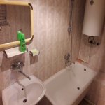 Посуточно 1 комнатная Вторичка, м. 28 Мая метро, 28 Малл, Насими район 14