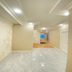 Продажа 3 комнатная Новостройка, İnşaatçılar метро, пос. Йени Ясамал, Ясамал район 2