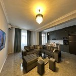 Kirayə (aylıq) 3 otaqlı Yeni Tikili, İçərişəhər metrosu, Səbail rayonu 2