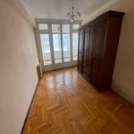 Kirayə (aylıq) 4 otaqlı Köhnə Tikili, Gənclik metrosu, Tibb Universiteti, Nəsimi rayonu 3