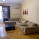 Kirayə (aylıq) 2 otaqlı Köhnə Tikili, İçərişəhər metrosu, Axundov bağı, Səbail rayonu 4
