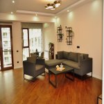 Kirayə (günlük) 3 otaqlı Yeni Tikili, 28 May metrosu, Kubinka, Nəsimi rayonu 1