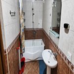 Kirayə (aylıq) 3 otaqlı Yeni Tikili, Memar Əcəmi metrosu, Nəsimi rayonu 6