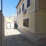Satılır 10 otaqlı Həyət evi/villa, Badamdar qəs., Səbail rayonu 1