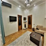 Kirayə (aylıq) 3 otaqlı Köhnə Tikili, Sahil metrosu, Nəsimi rayonu 2