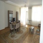 Kirayə (günlük) 4 otaqlı Köhnə Tikili, Sahil metrosu, Səbail rayonu 3
