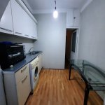 Kirayə (aylıq) 3 otaqlı Köhnə Tikili, Azadlıq metrosu, 8-ci mikrorayon, Binəqədi rayonu 9