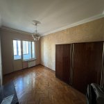 Kirayə (aylıq) 3 otaqlı Köhnə Tikili, Azadlıq metrosu, 8-ci mikrorayon, Binəqədi rayonu 7