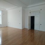 Satılır 12 otaqlı Həyət evi/villa Gəncə 12