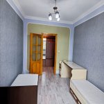 Kirayə (aylıq) 4 otaqlı Köhnə Tikili, Azadlıq metrosu, 8-ci mikrorayon, Binəqədi rayonu 8