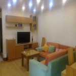 Kirayə (aylıq) 4 otaqlı Köhnə Tikili, 28 May metrosu, Səbail rayonu 2