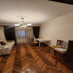 Kirayə (aylıq) 4 otaqlı Köhnə Tikili, 8-ci mikrorayon, Binəqədi rayonu 8
