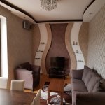 Kirayə (aylıq) 3 otaqlı Köhnə Tikili, Elmlər akademiyası metrosu, Yasamal rayonu 1