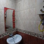 Kirayə (aylıq) 3 otaqlı Köhnə Tikili, Memar Əcəmi metrosu, 5-ci mikrorayon, Nəsimi rayonu 11