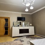 Продажа 2 комнатная Вторичка, 18-й микрорайон район 4