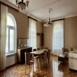 Kirayə (aylıq) 6 otaqlı Həyət evi/villa, Səbail rayonu 2