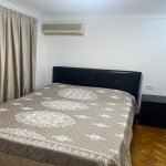 Kirayə (aylıq) 4 otaqlı Köhnə Tikili, Sahil metrosu, Səbail rayonu 2