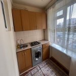 Kirayə (aylıq) 1 otaqlı Köhnə Tikili, İnşaatçılar metrosu, Yasamal rayonu 3