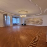 Satılır 12 otaqlı Həyət evi/villa, İnşaatçılar metrosu, Yasamal qəs., Musabəyov parkı, Yasamal rayonu 1