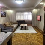 Посуточно 2 комнат Вторичка, м. 28 Мая метро, 28 Малл, Насими район 1