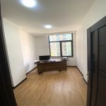 Аренда 4 комнат Офис, м. 28 Мая метро, Университет Языков, Насими район 6