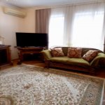 Kirayə (aylıq) 4 otaqlı Həyət evi/villa, Badamdar qəs., Səbail rayonu 2