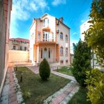 Kirayə (aylıq) 6 otaqlı Həyət evi/villa, Badamdar qəs., Səbail rayonu 1